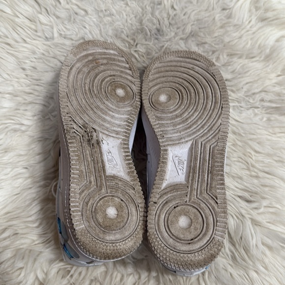 Nike Air Force 1 Low Blue Butterfly‎ Fun
Custom Shoes Women’s Size 6 - Picture 9 of 11
